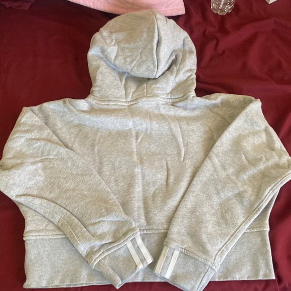 Grey Adidas Semi Cropped Street style Hoodie Pullover Sweater/Sweatshirt - Picture 2 of 3
